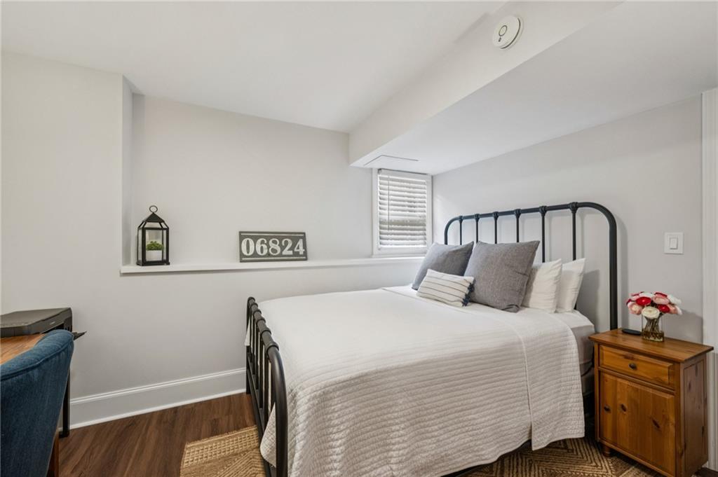 540 Chateaugay Lane NE