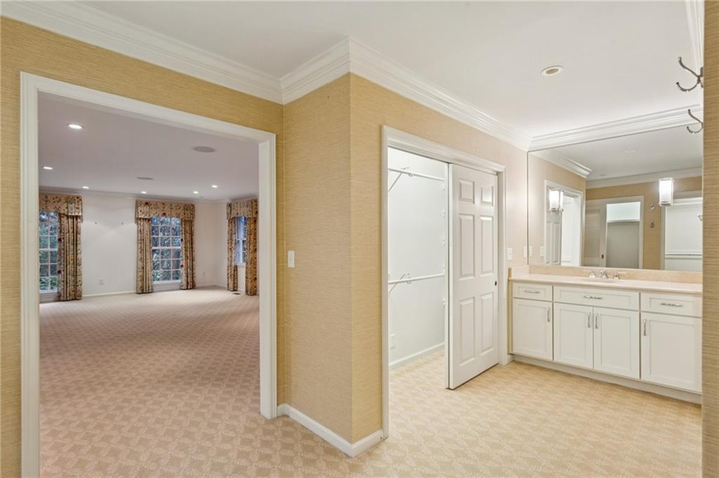 3647 Cloudland Drive NW