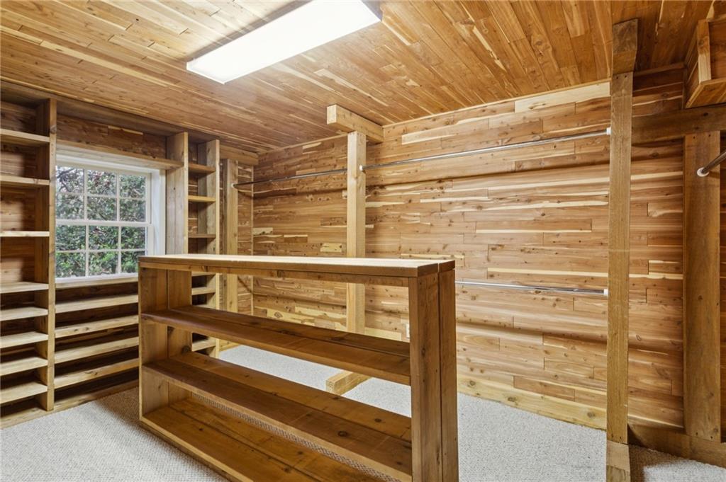 3647 Cloudland Drive NW