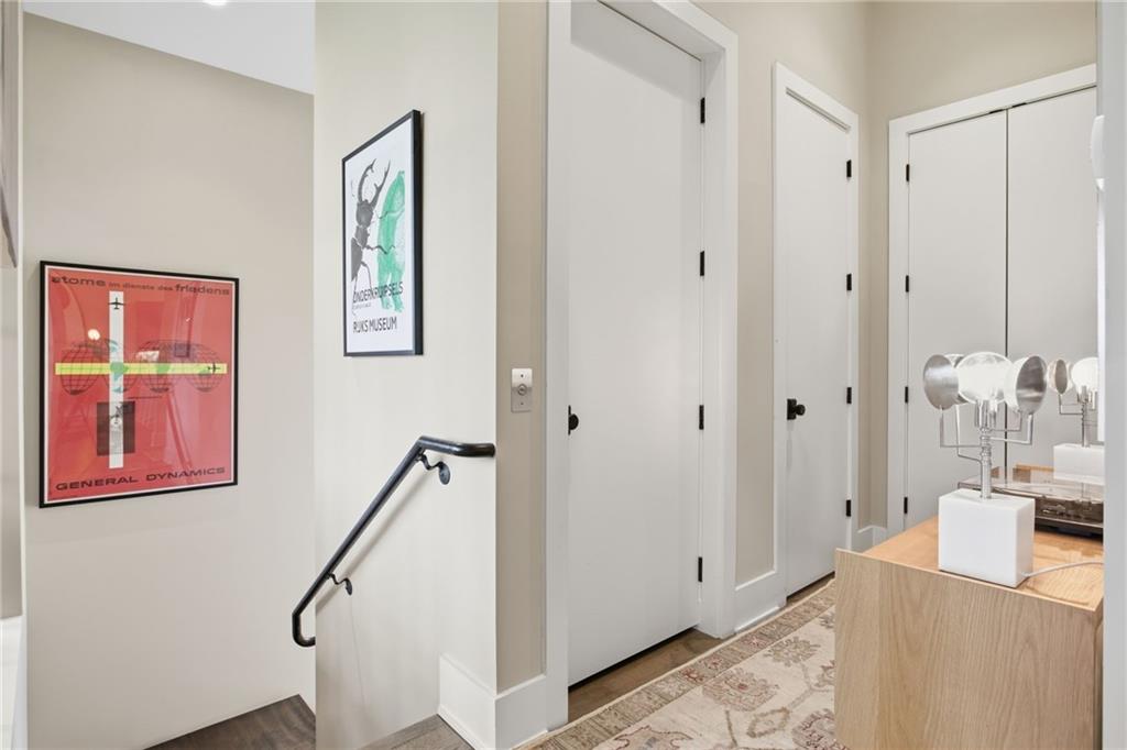 571 Overbrook Drive NW