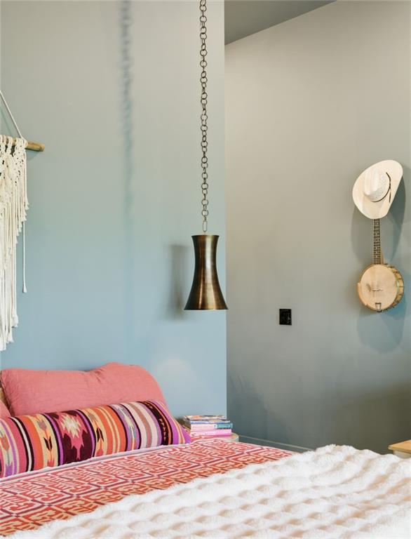 571 Overbrook Drive NW