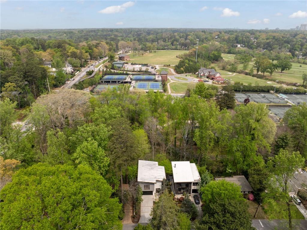 571 Overbrook Drive NW