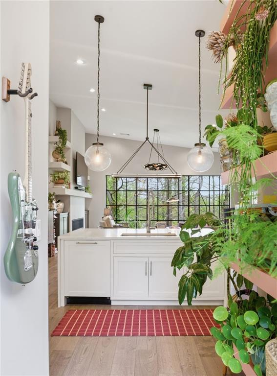 571 Overbrook Drive NW