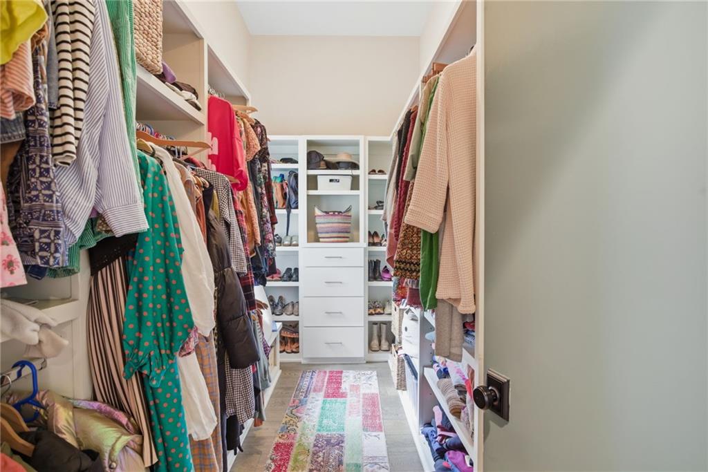 571 Overbrook Drive NW