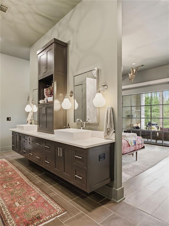 571 Overbrook Drive NW