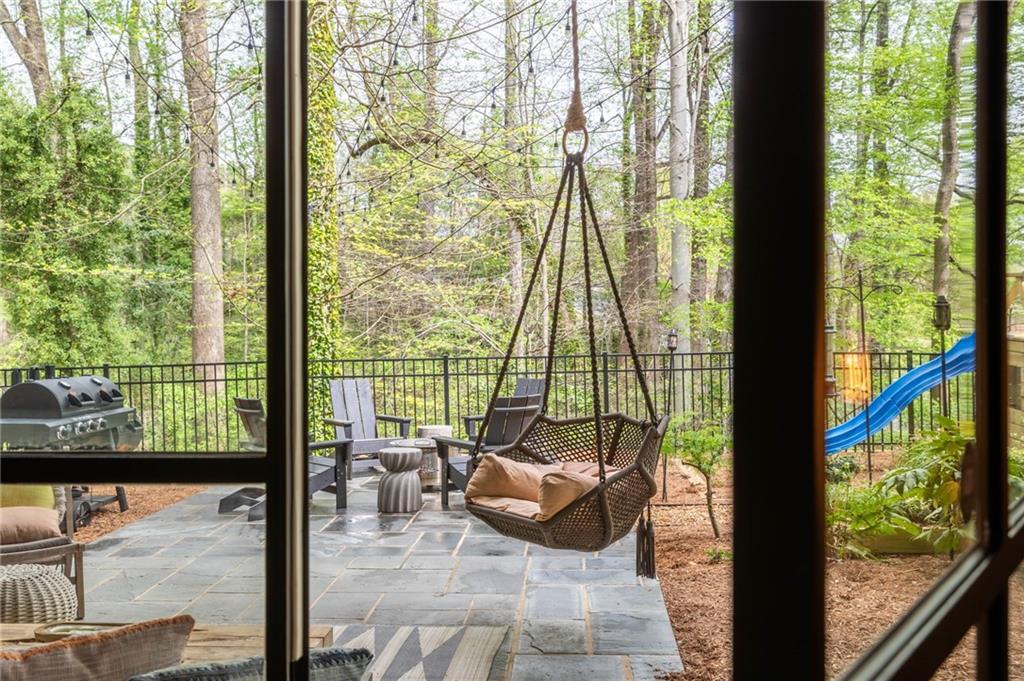 571 Overbrook Drive NW