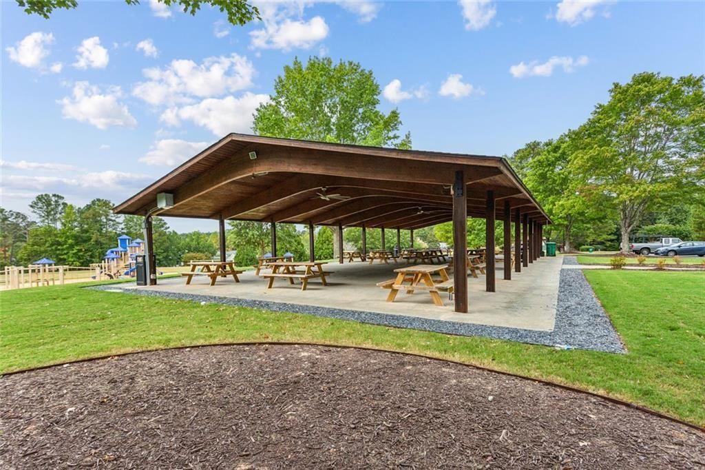 3020 Woodbridge Lane