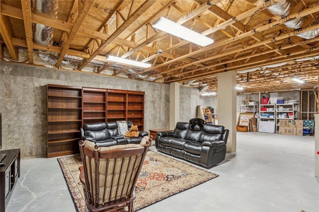 3020 Woodbridge Lane