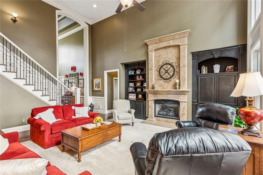 3020 Woodbridge Lane