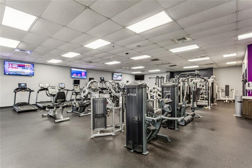 3020 Woodbridge Lane