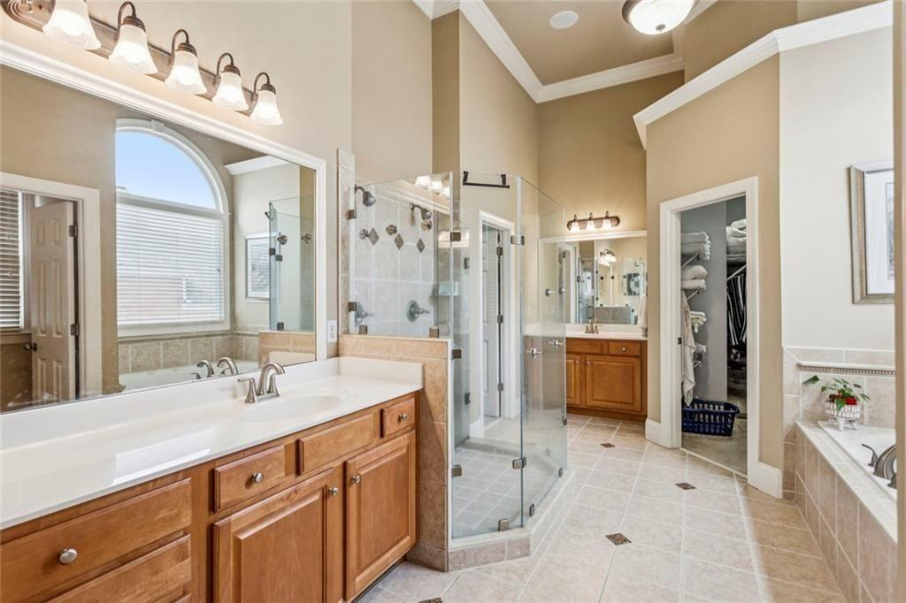 3020 Woodbridge Lane