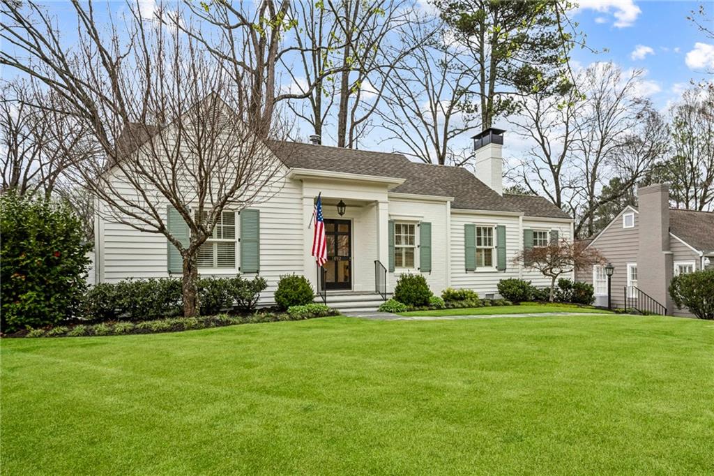 1892 Greystone Road NW