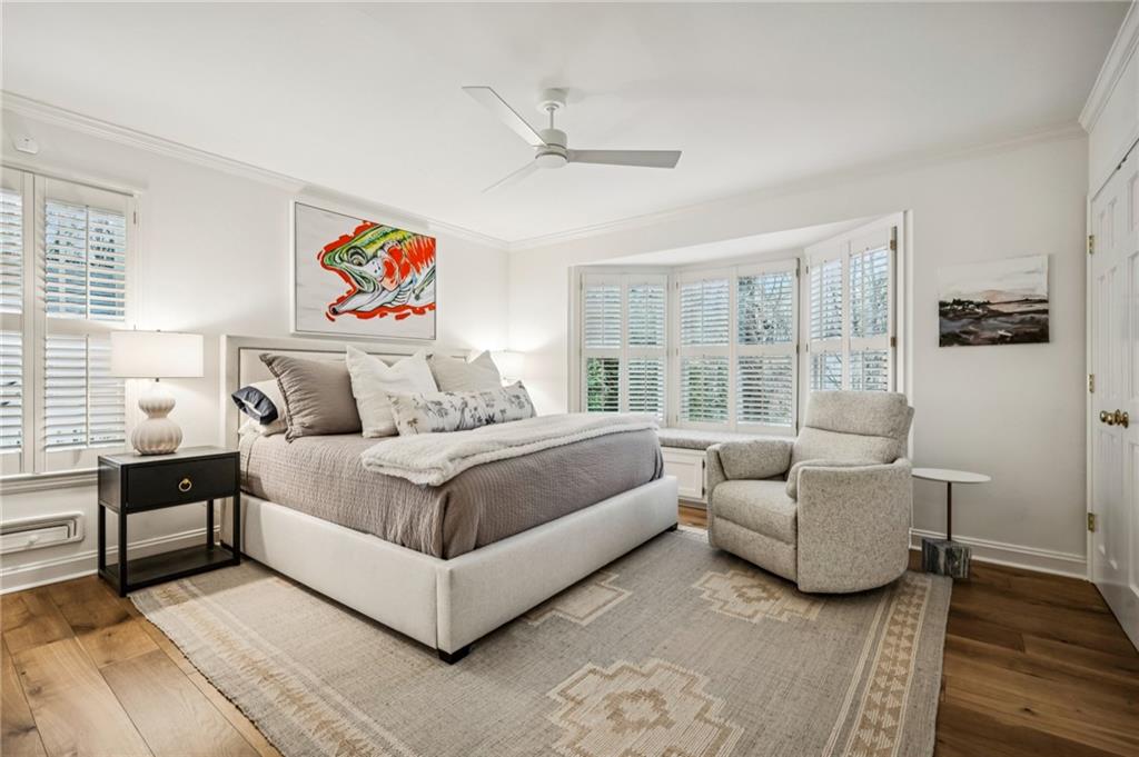 1892 Greystone Road NW