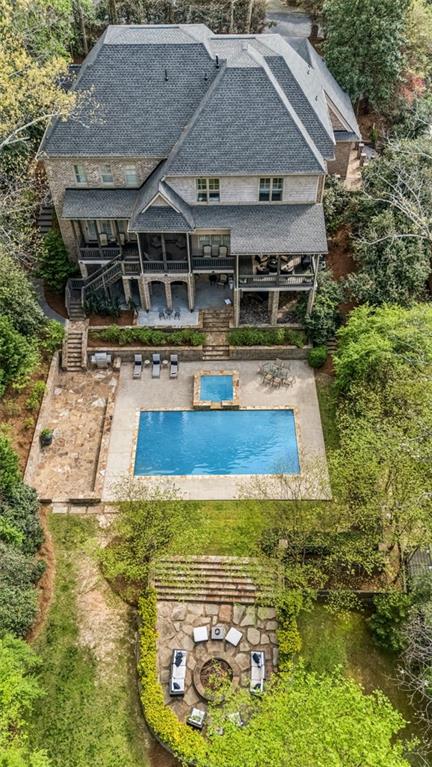 2960 Castlewood Drive NW