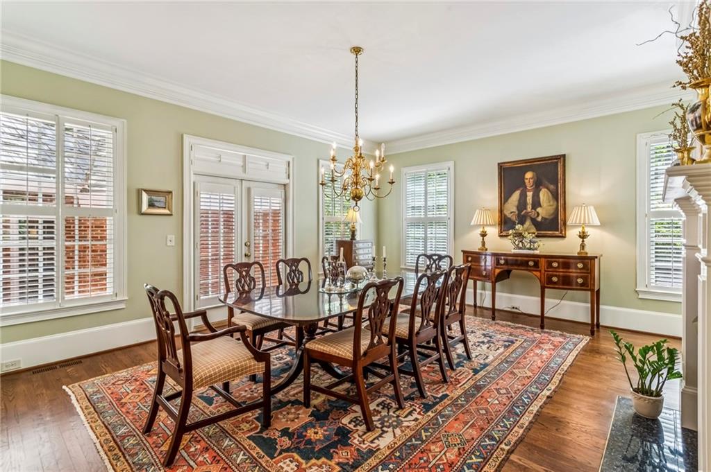 10 Albemarle Drive NW