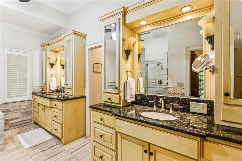 10 Albemarle Drive NW