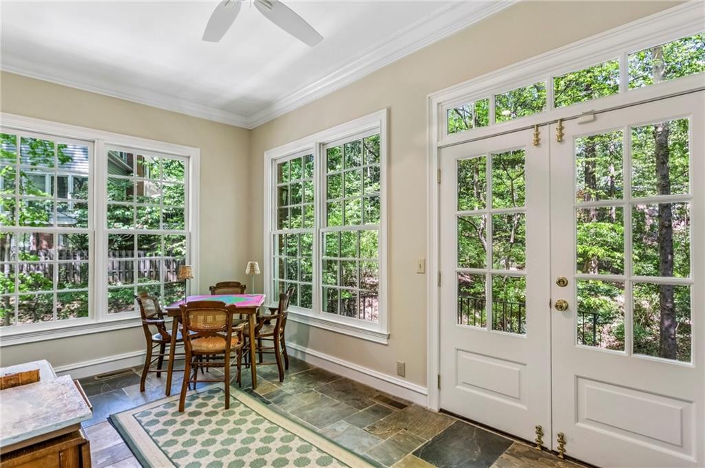 10 Albemarle Drive NW