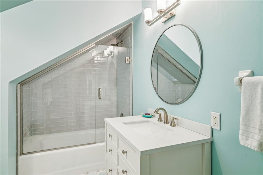 2605 Red Valley Road NW