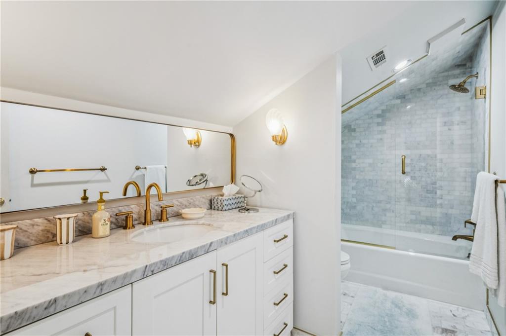 2605 Red Valley Road NW