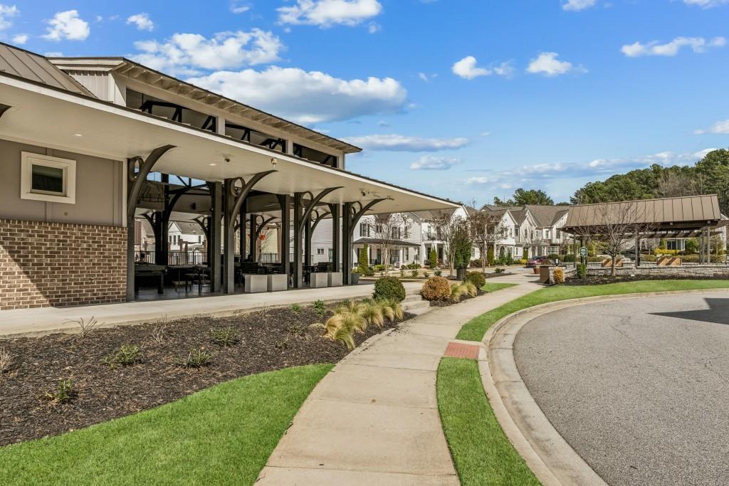 1921 Red Eagle Walk NW