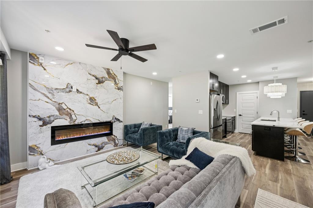 4419 Cowan Road Unit 111