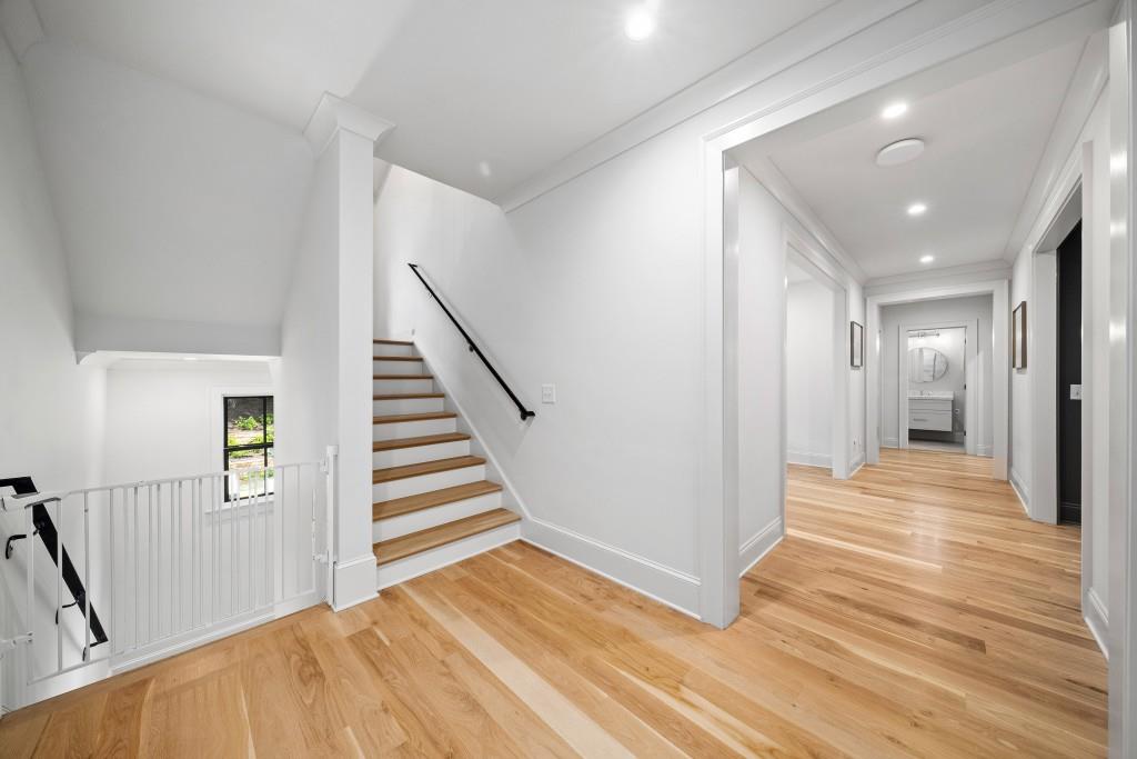 1441 W Wesley Road NW
