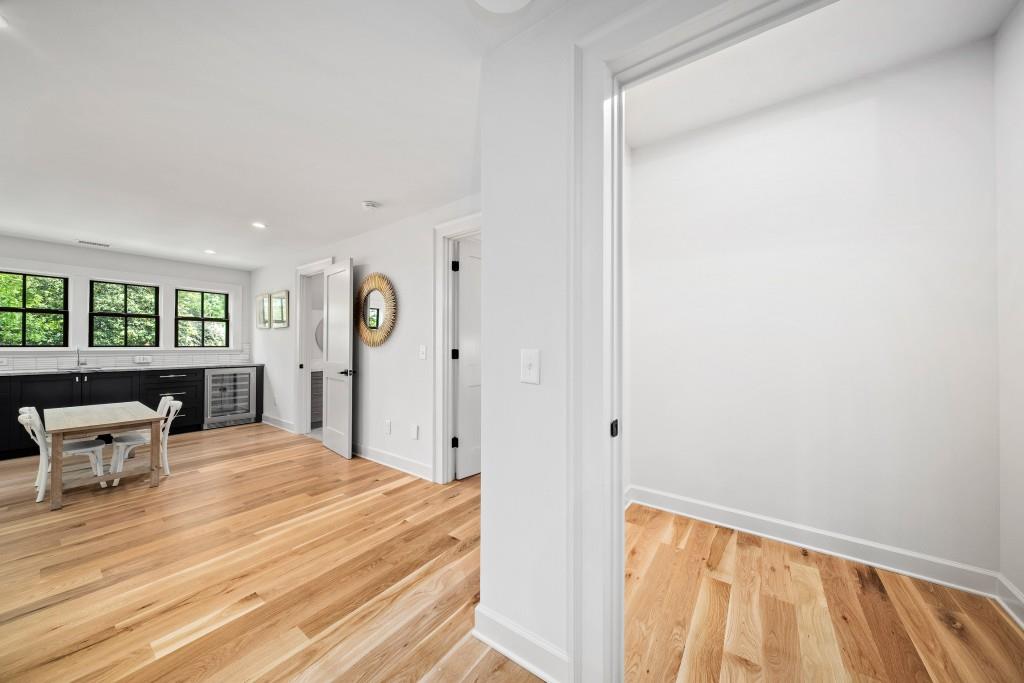 1441 W Wesley Road NW