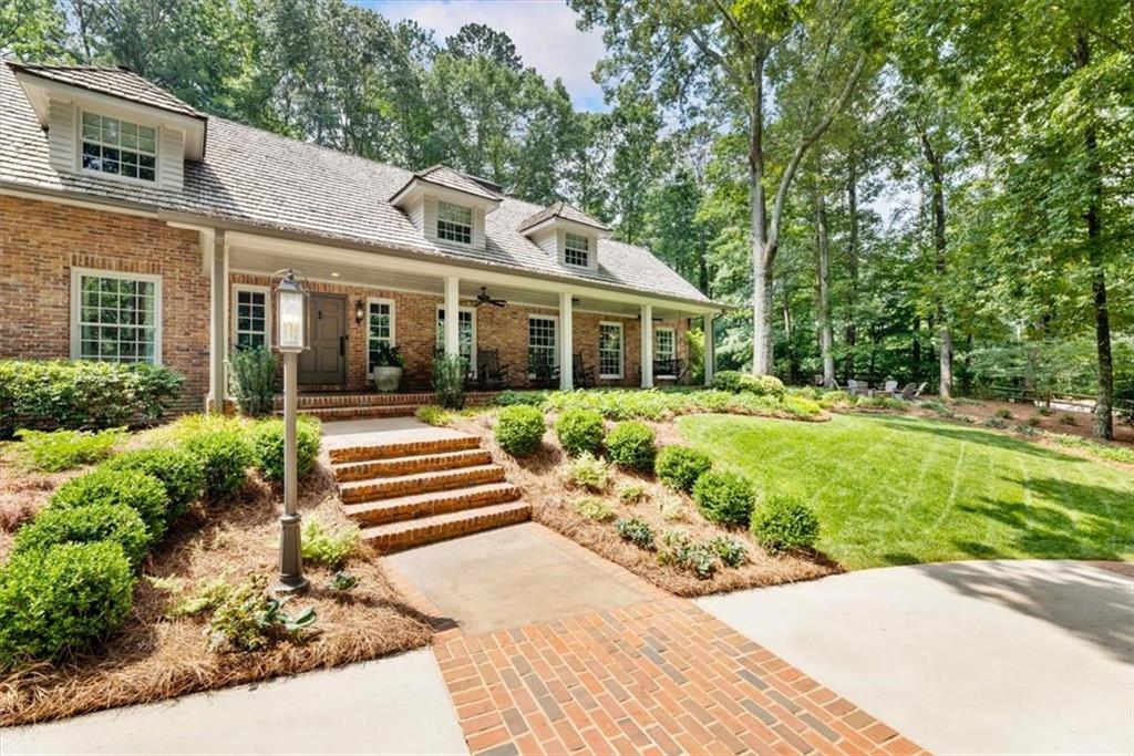 100 Huntcliff Point