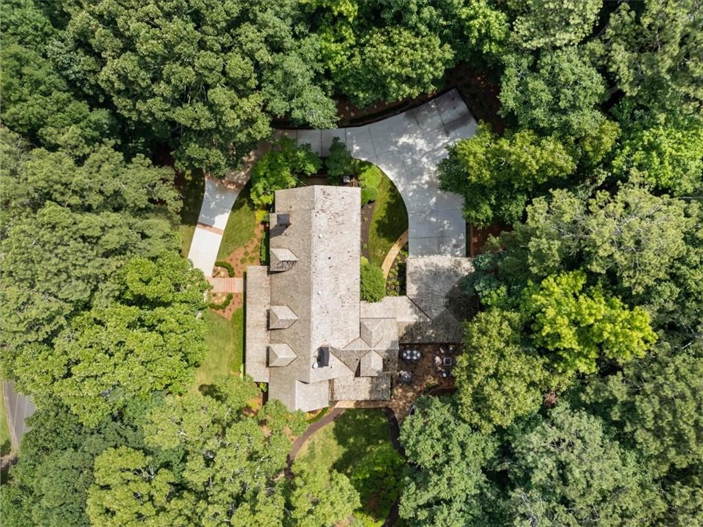 100 Huntcliff Point
