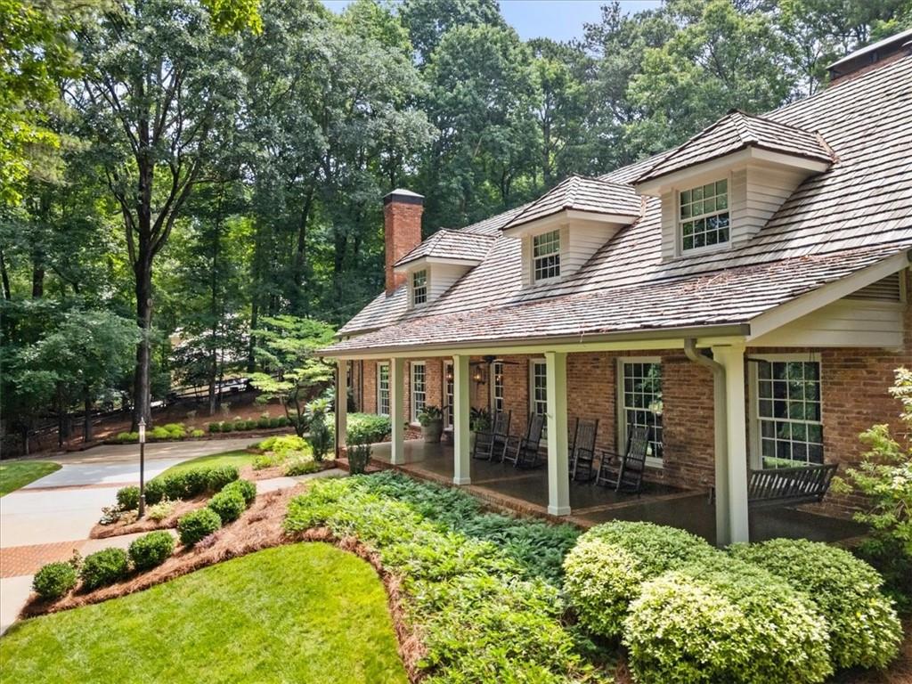 100 Huntcliff Point