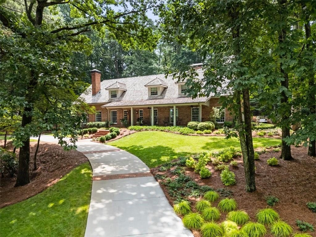 100 Huntcliff Point