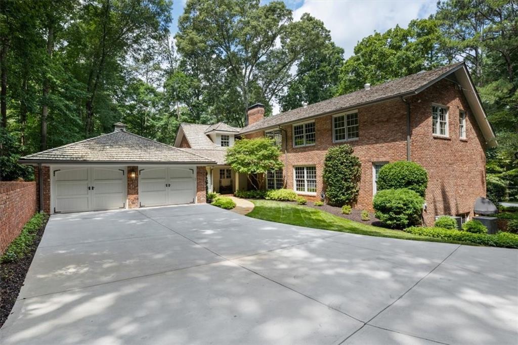 100 Huntcliff Point