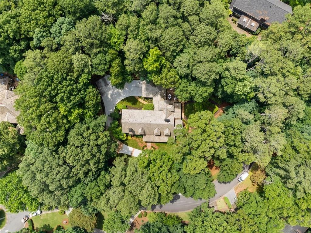 100 Huntcliff Point