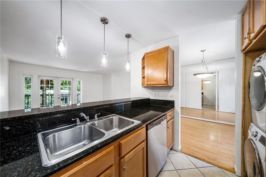 1445 Monroe Drive NE Unit G-11