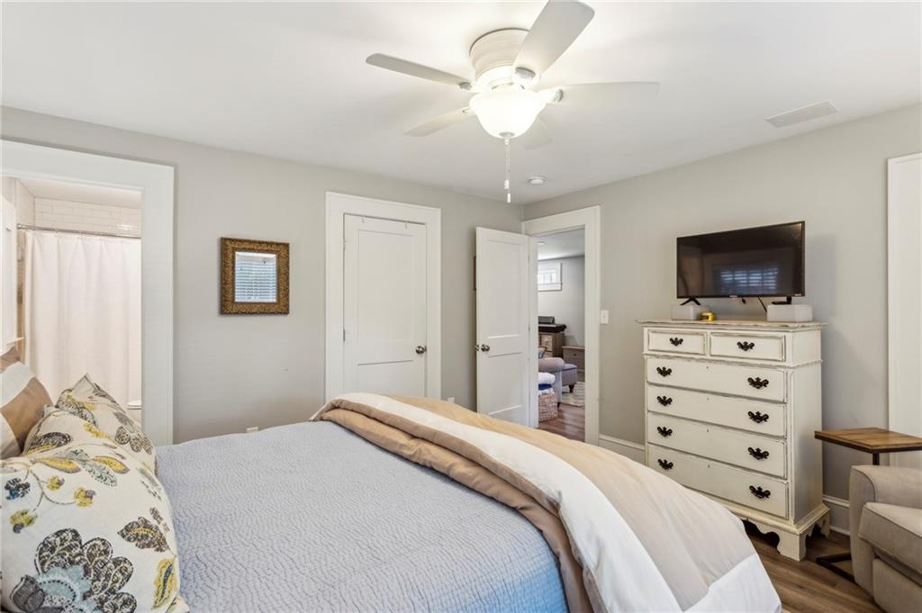 39 East Drive NE
