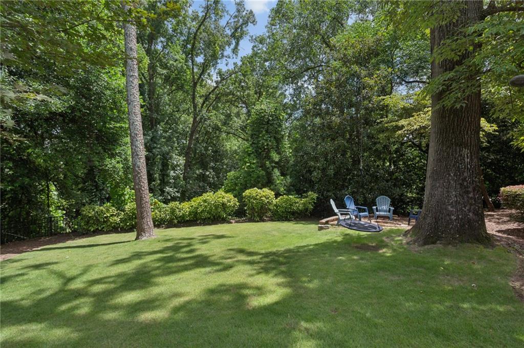 2559 Sharondale Drive NE