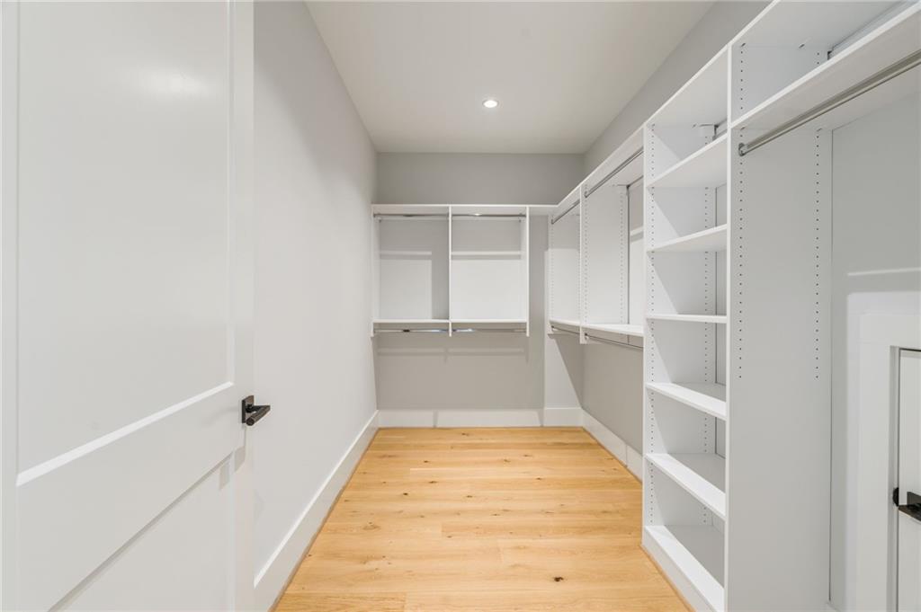825 Kenry Court