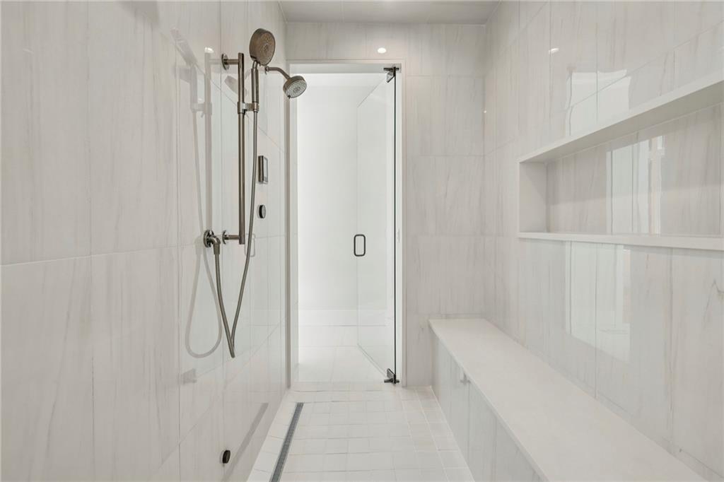 825 Kenry Court