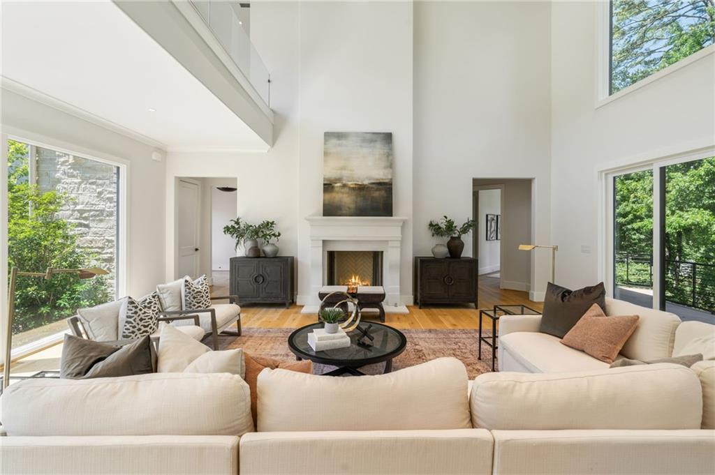 825 Kenry Court