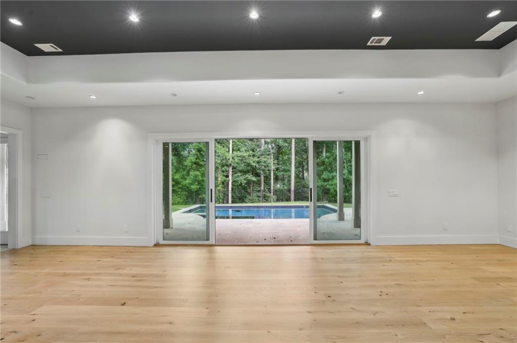 825 Kenry Court