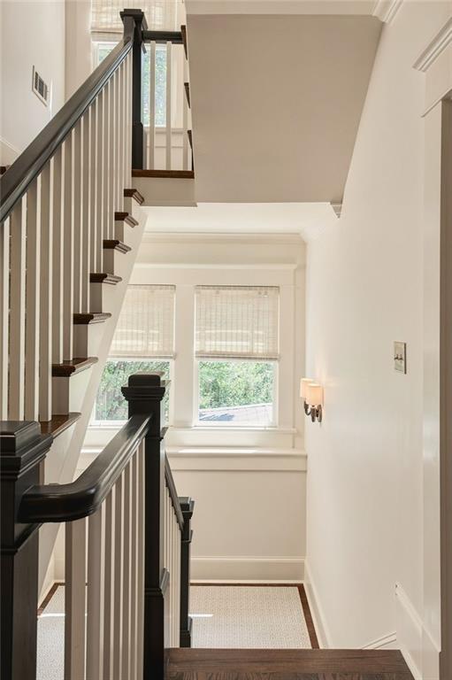 77 Avery Drive NE