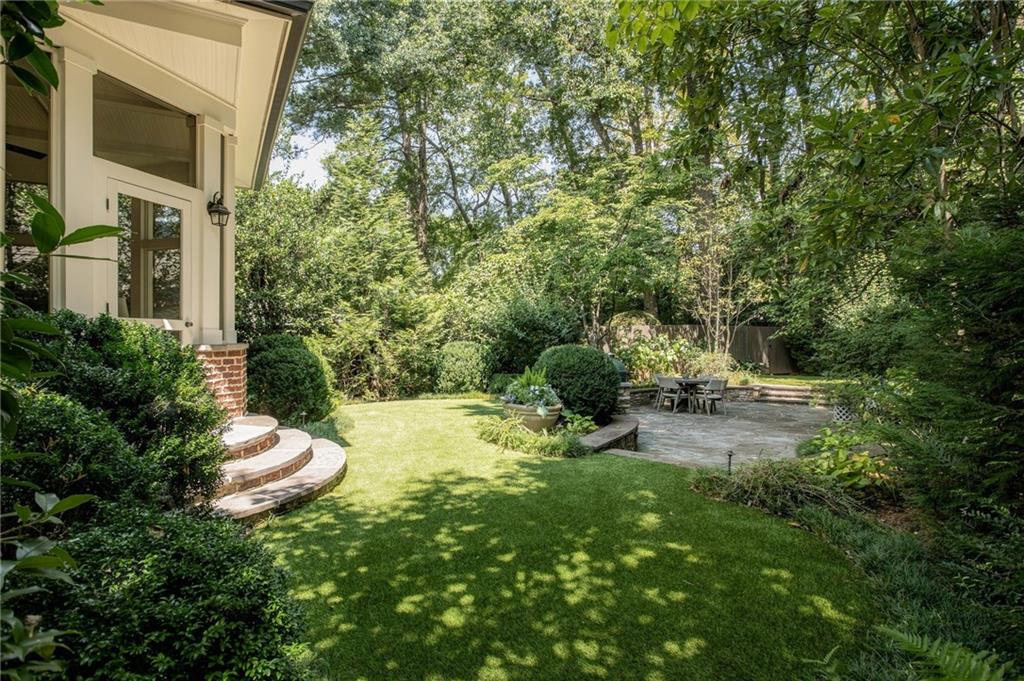 77 Avery Drive NE
