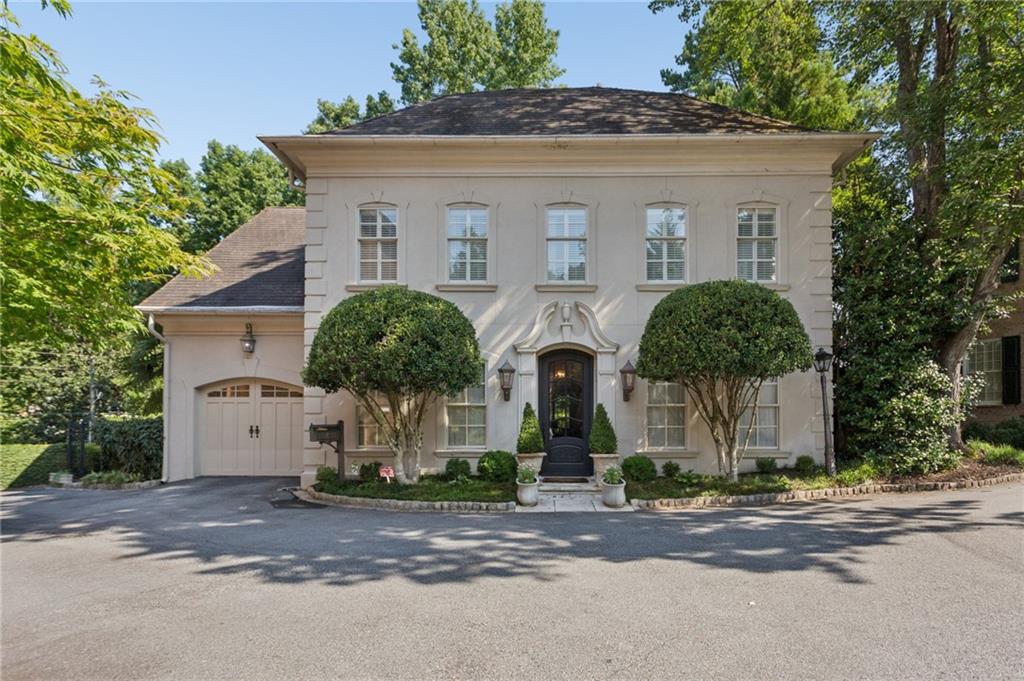 3085 Slaton Drive, number 6