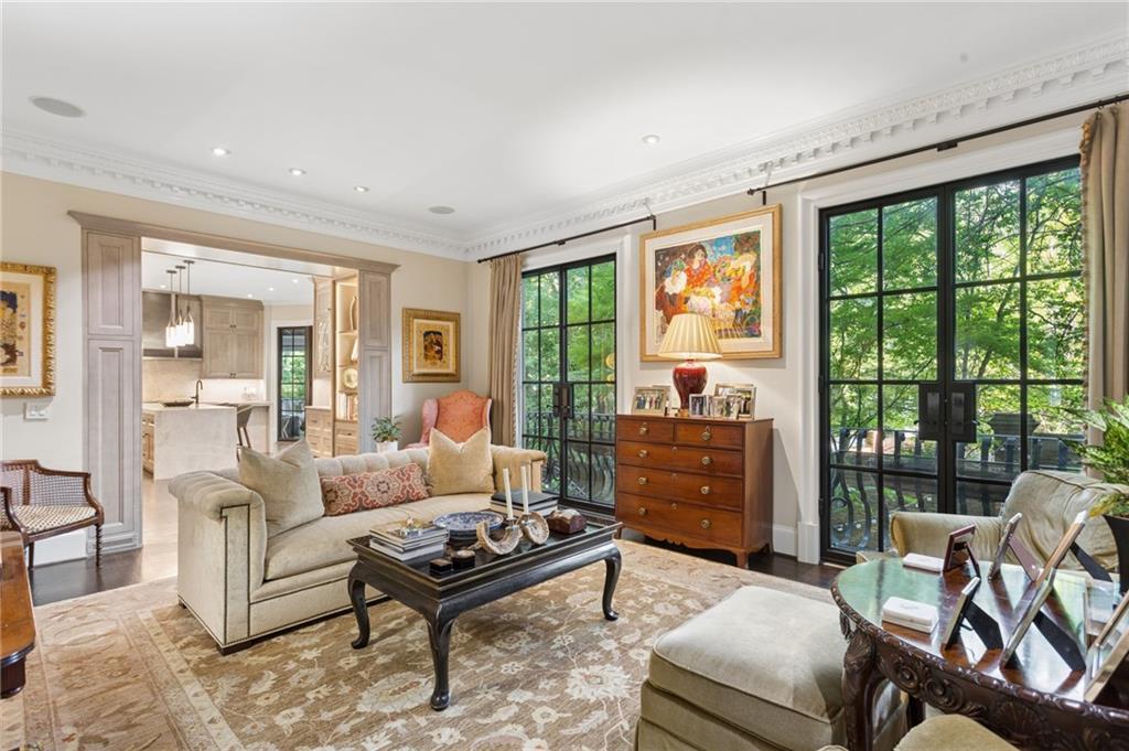 3085 Slaton Drive Unit #6