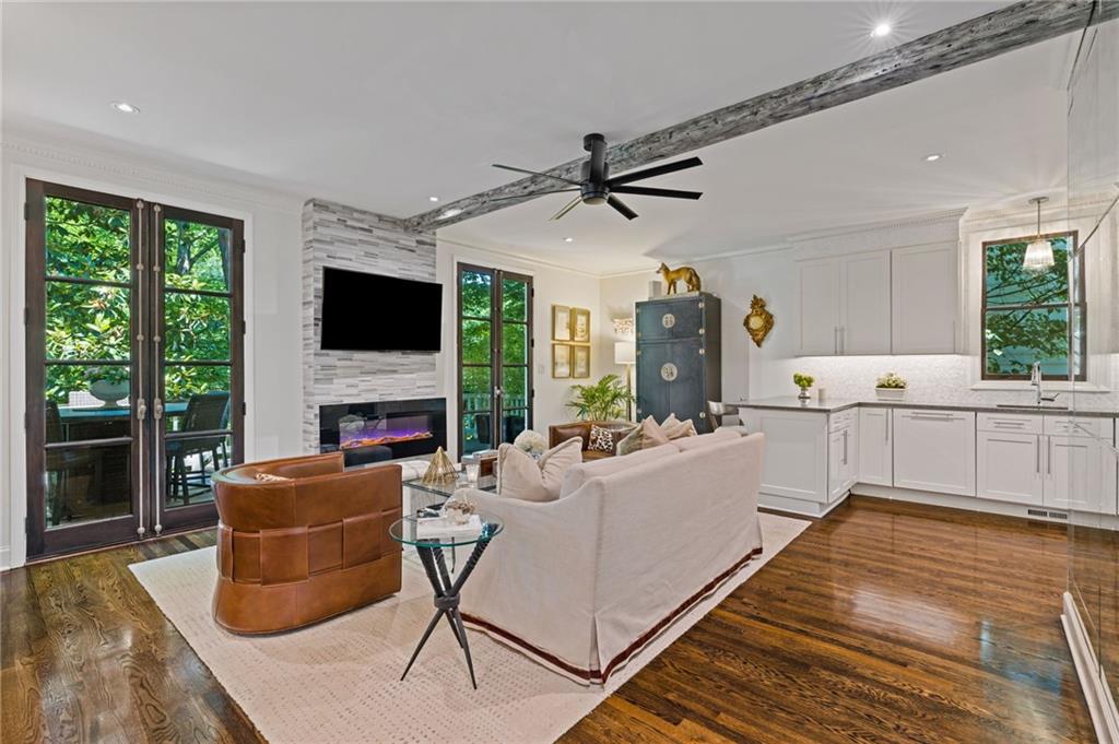 20 Pointe Terrace SE