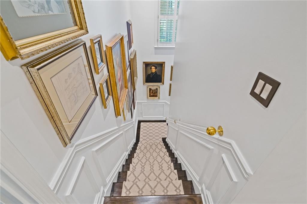 20 Pointe Terrace SE