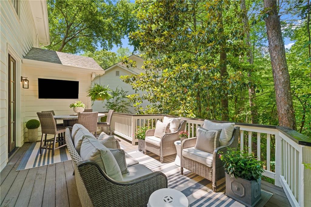20 Pointe Terrace SE