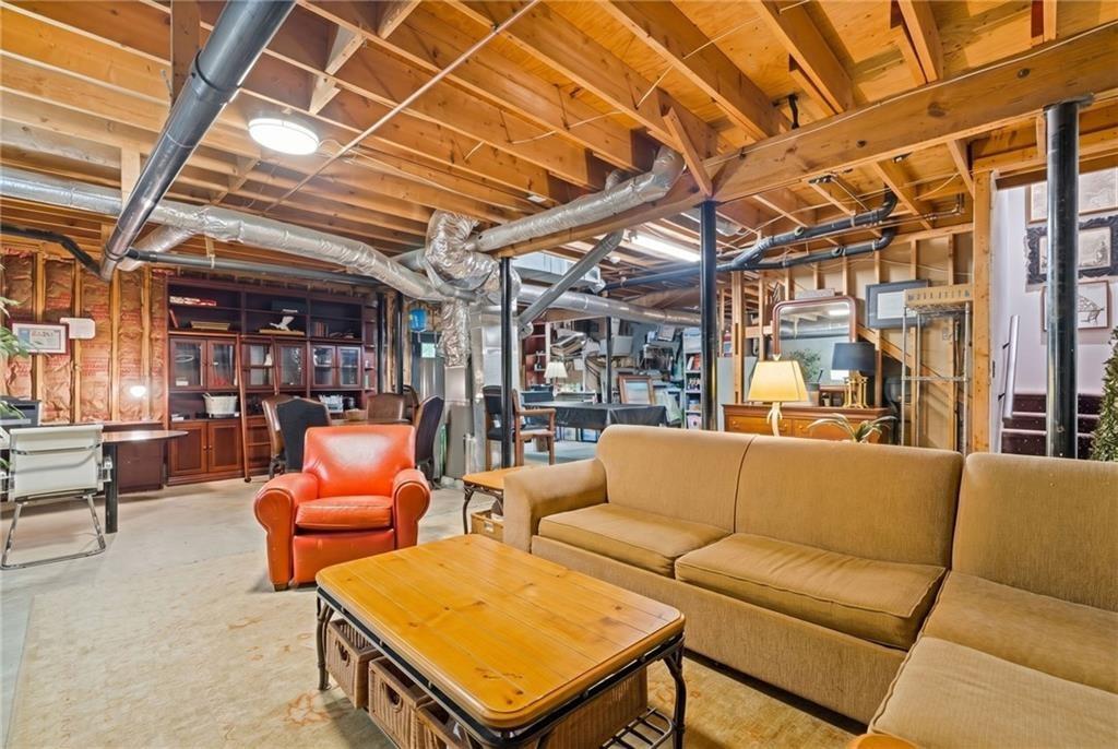 20 Pointe Terrace SE