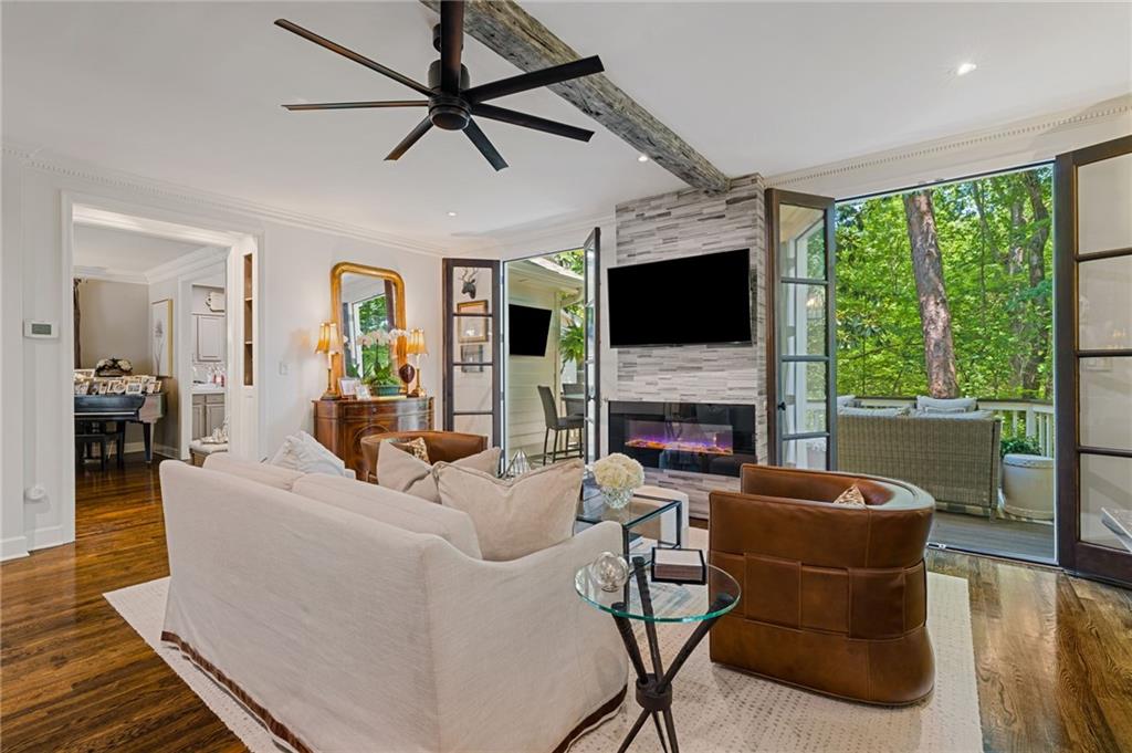 20 Pointe Terrace SE