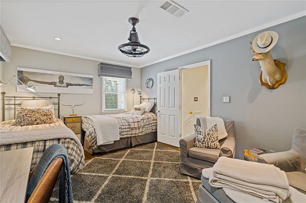 20 Pointe Terrace SE